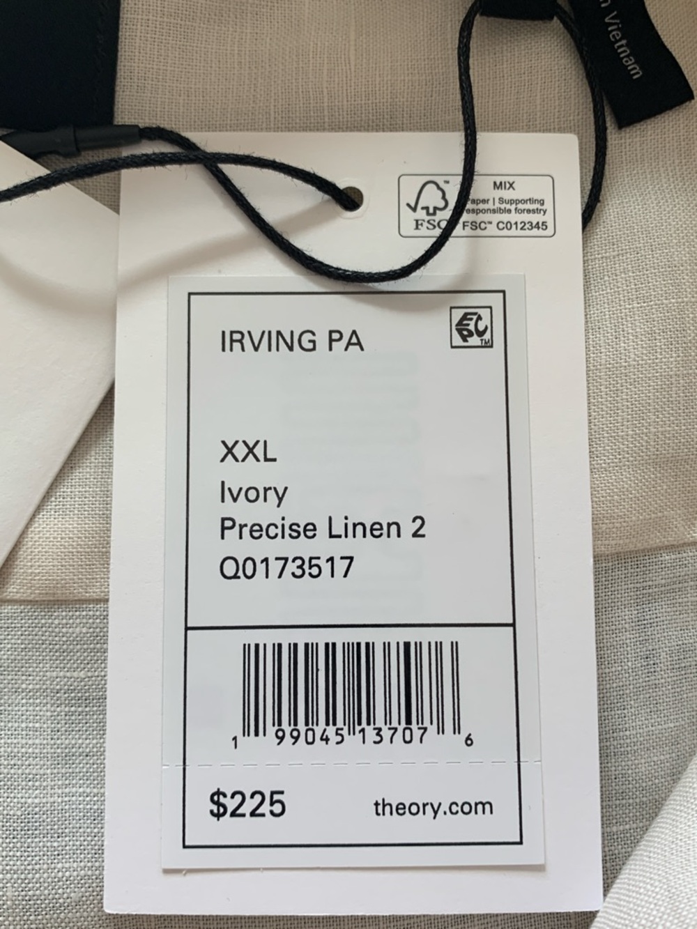 Theory Irving Linen
Button-Up Shirt
Color: Ivory
Precise Linen 2 - Picture 6 of 8